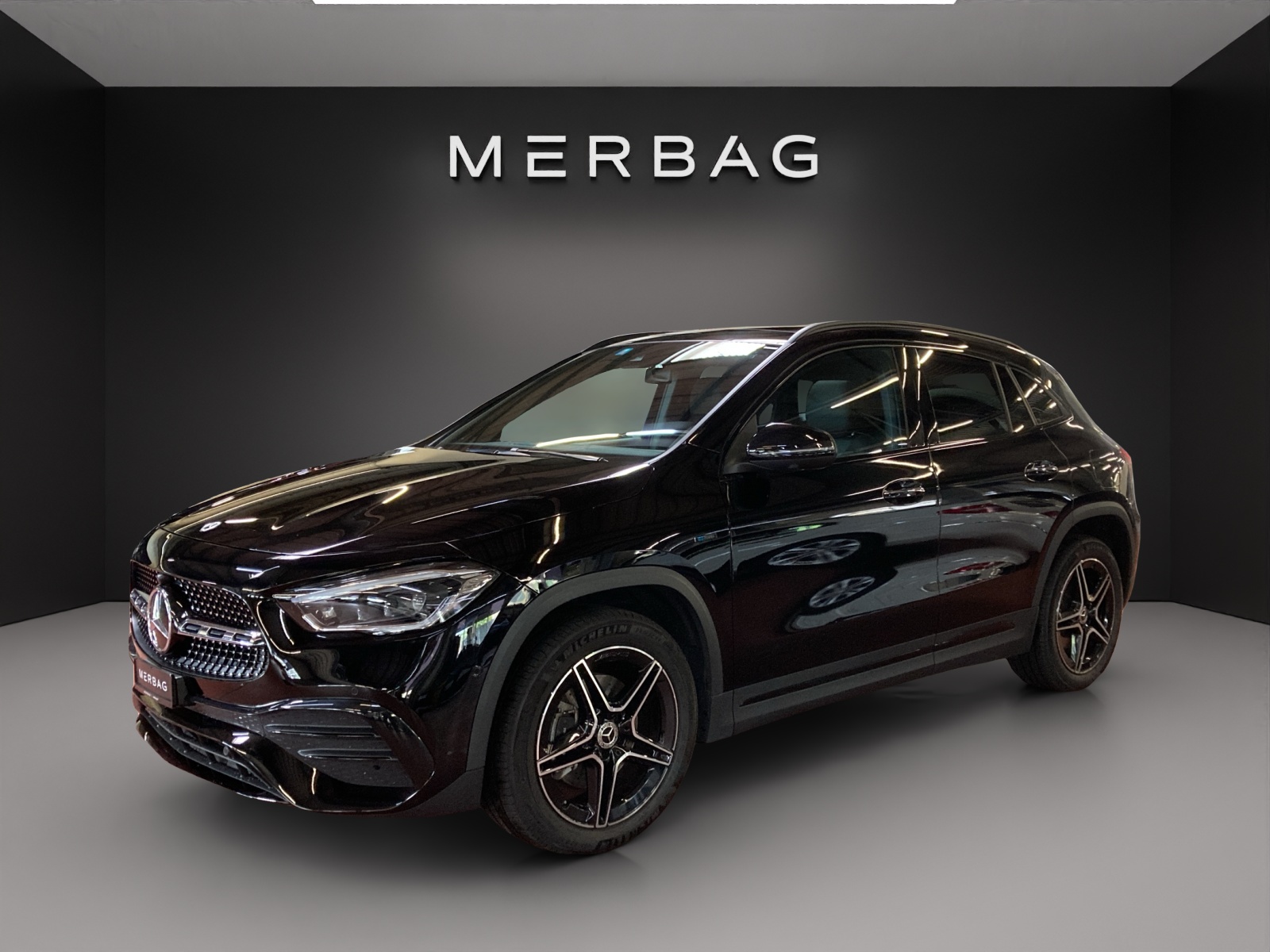 MERCEDES-BENZ GLA 250e AMG Line 8G-DCT