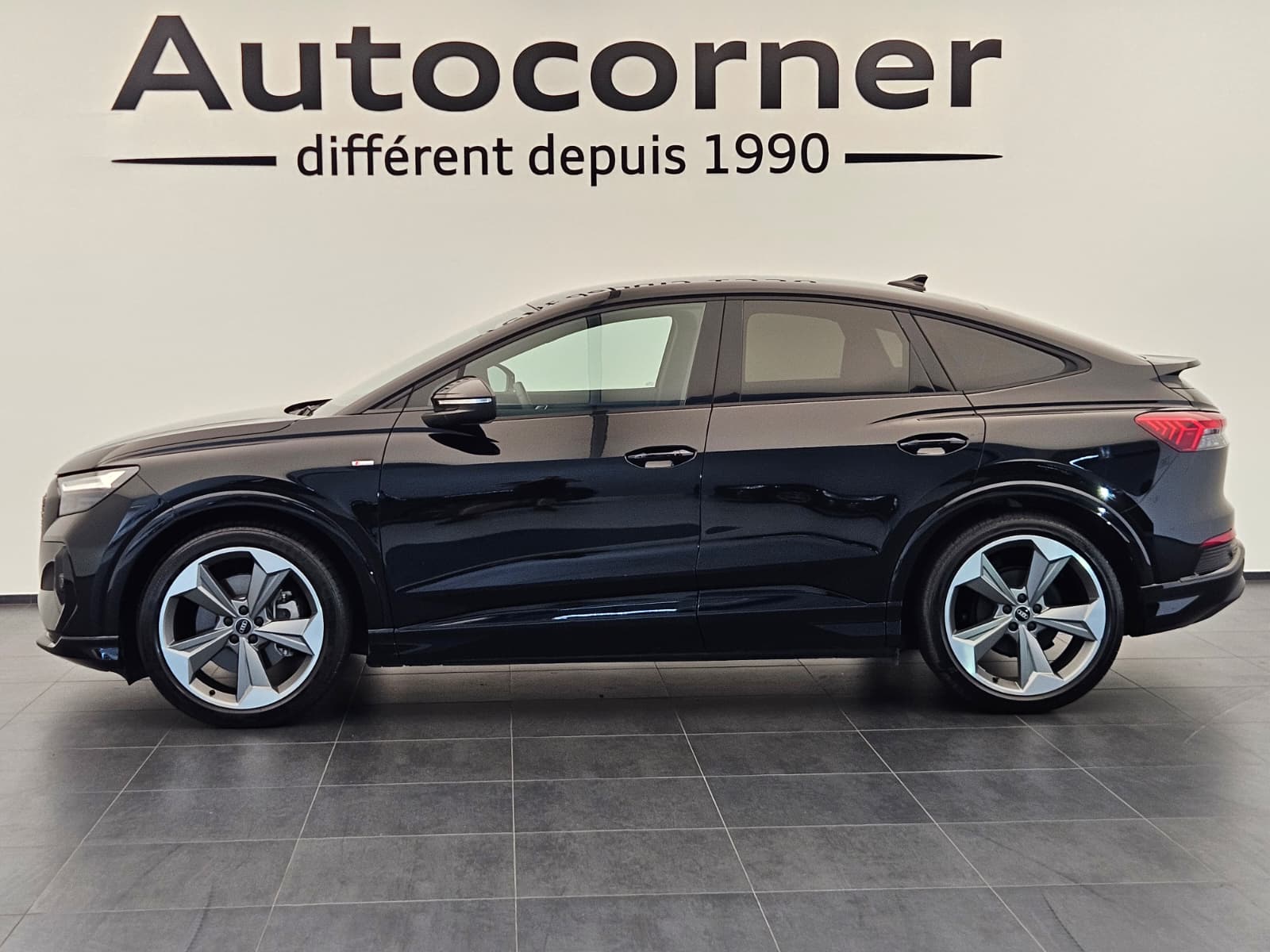 AUDI Q4 Sportback e-tron 50 quattro-image-1