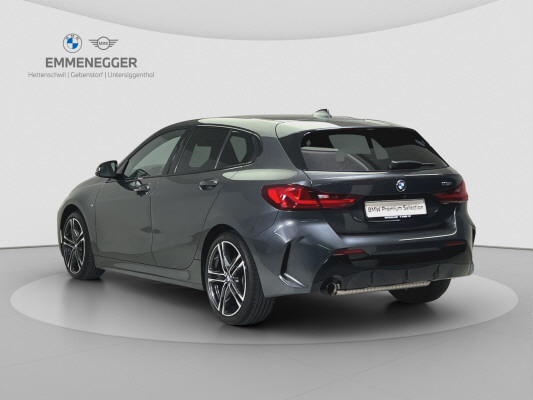 BMW 118i M Sport Steptronic-image-2