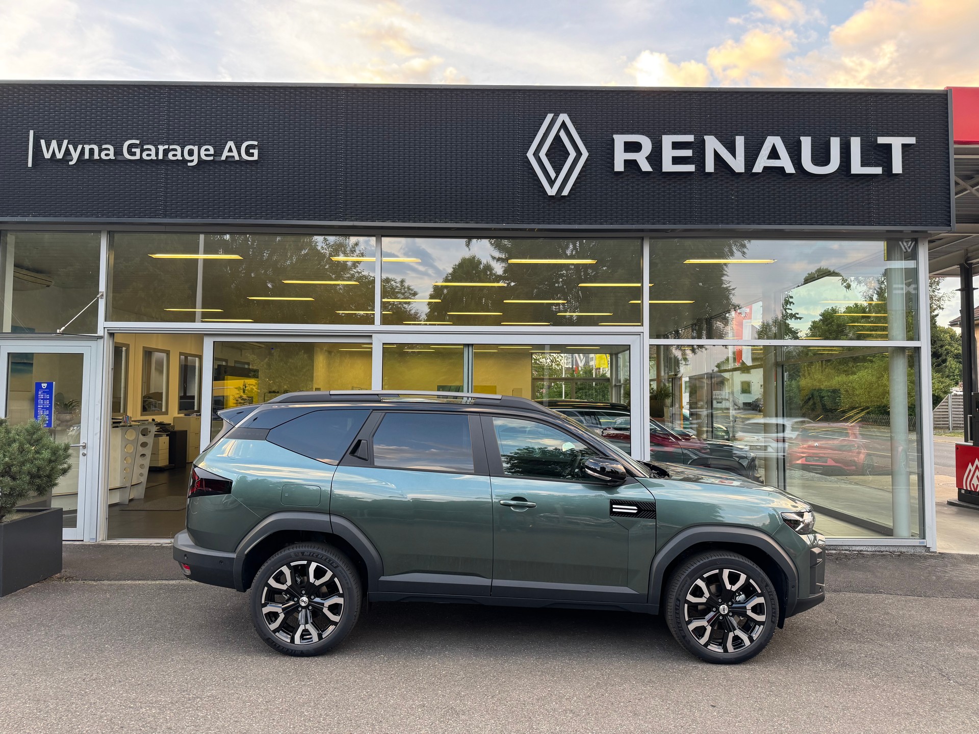 DACIA Bigster TCe Hybrid 150 48V Journey 4x4-image-0