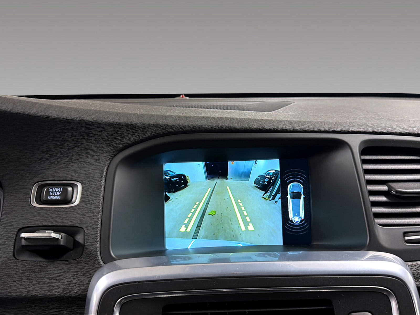 VOLVO V60 2.4 D6 TE Summum Pl.Hyb.-image-11