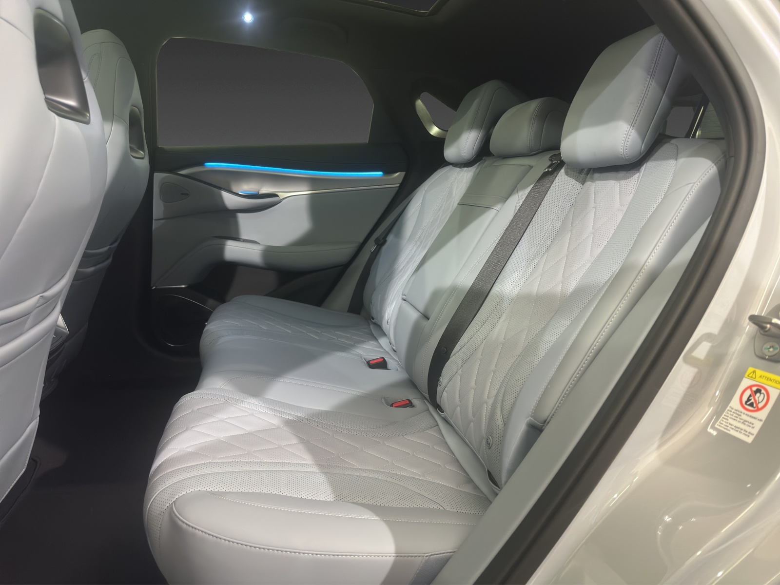 BYD Sealion 7 91,3 kWh Excellence AWD-image-17