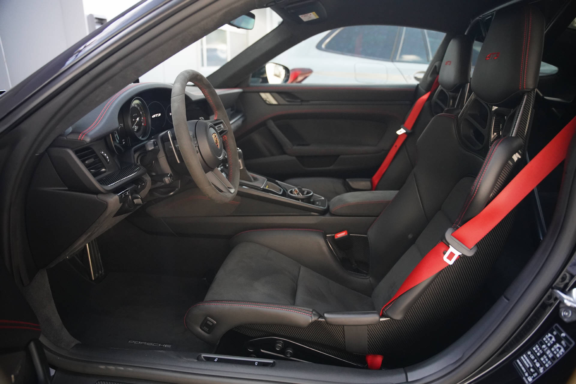 PORSCHE 911 Carrera GT3 PDK-image-7