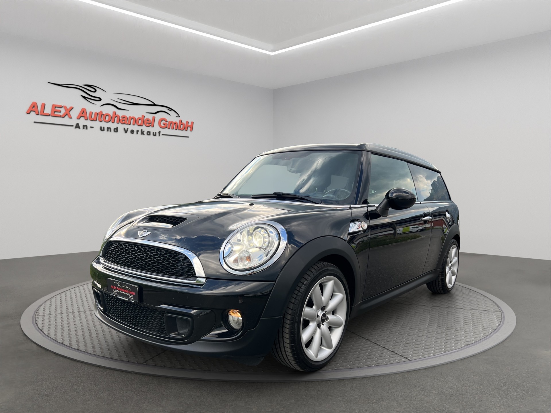 MINI Clubman Cooper SD Steptronic-image-0