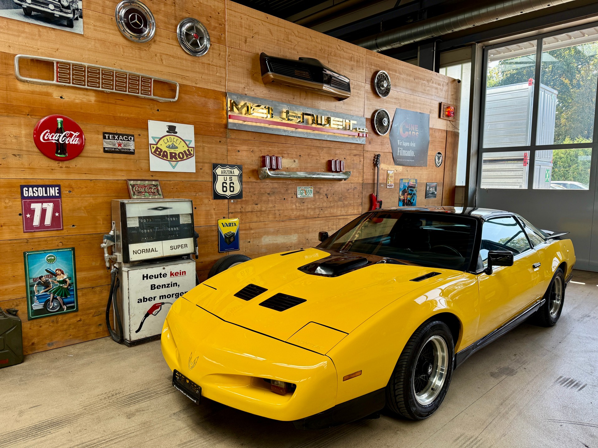 PONTIAC Firebird 5.0 V8 Trans Am-image-1