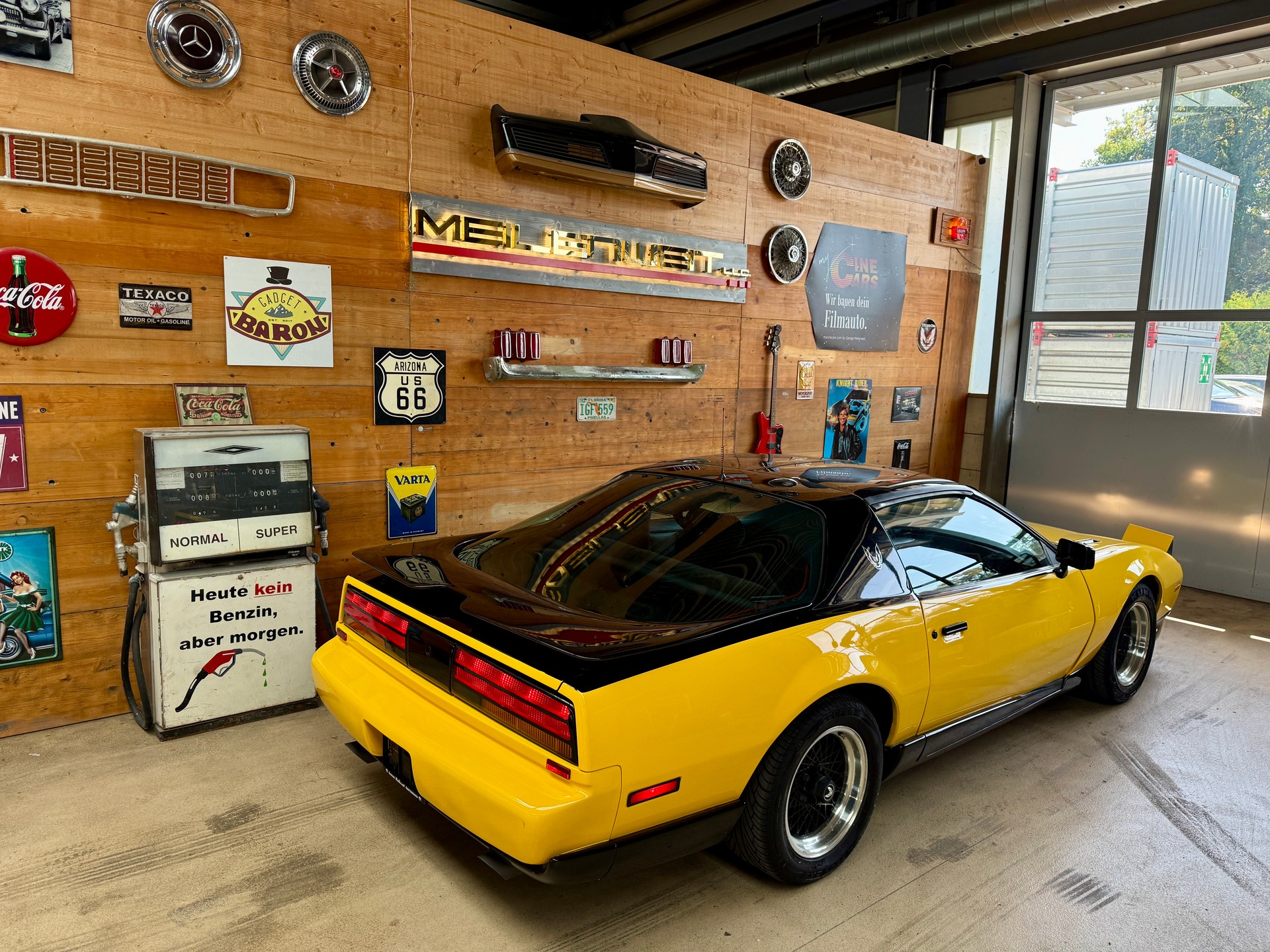 PONTIAC Firebird 5.0 V8 Trans Am-image-10