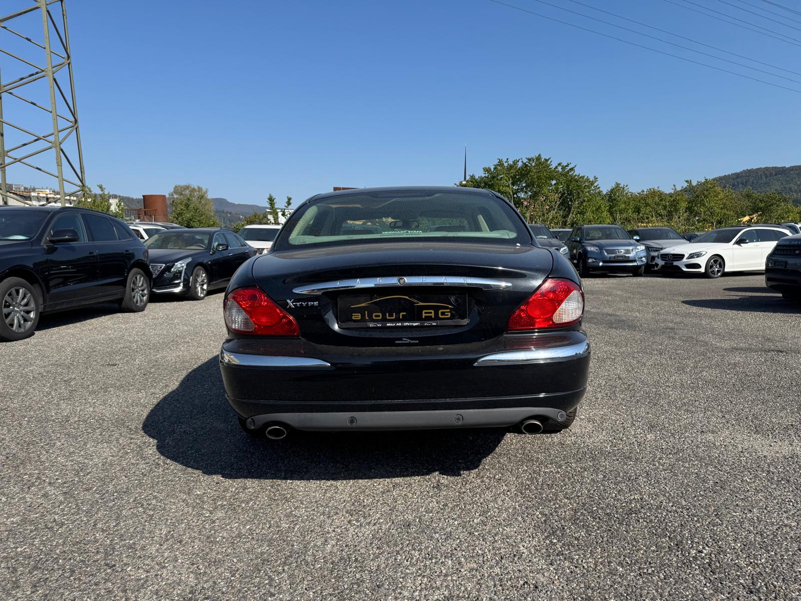 JAGUAR X-Type 2.5 V6 Traction4 Executive-image-3
