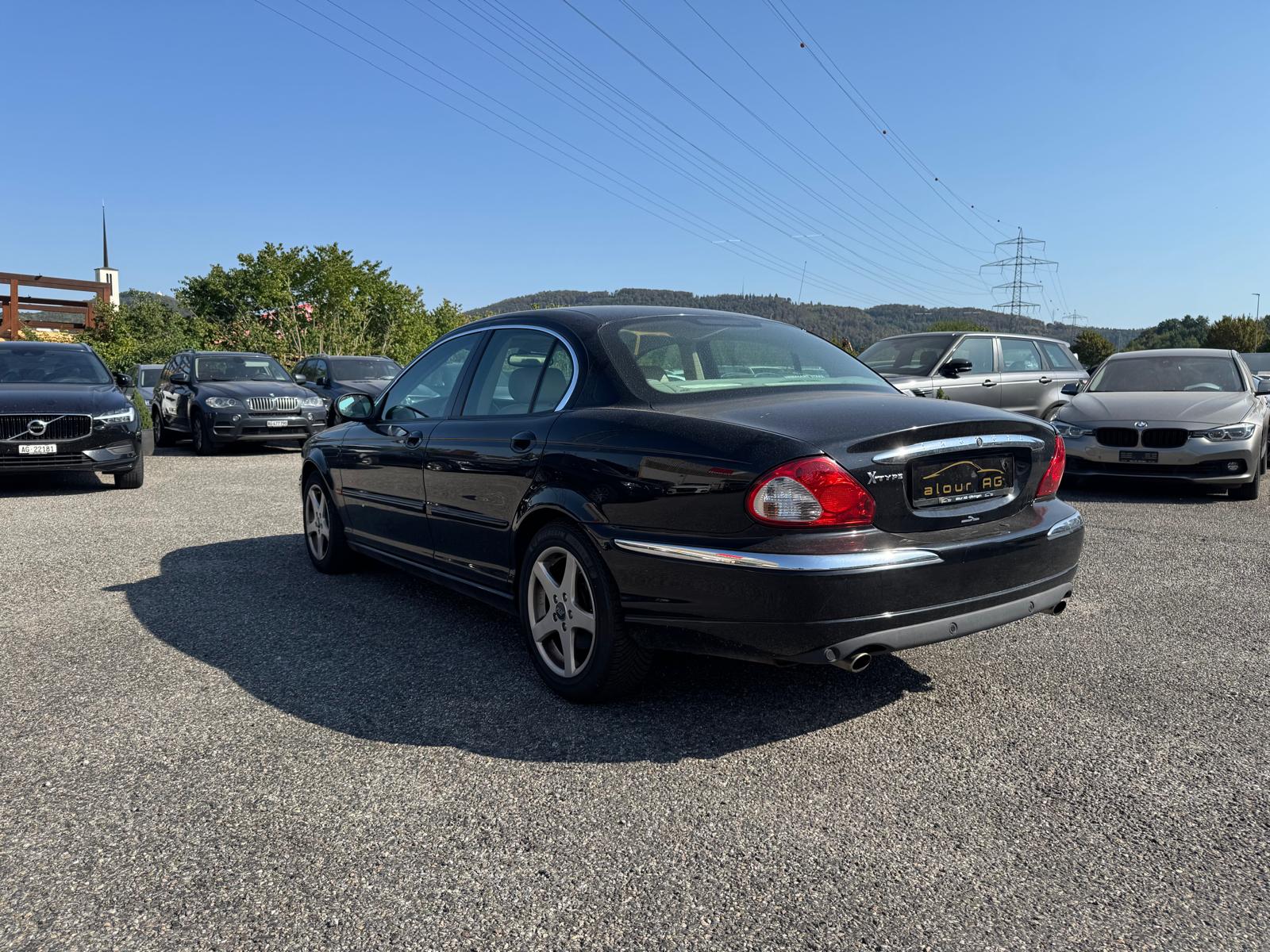 JAGUAR X-Type 2.5 V6 Traction4 Executive-image-2