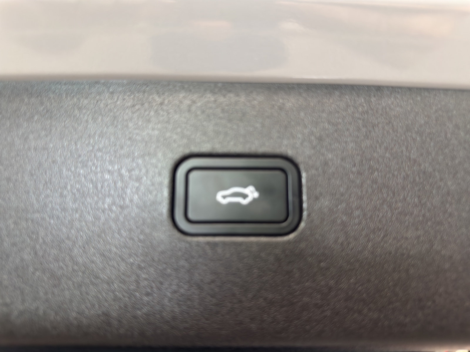 VOLVO EX30 E60 Plus-image-14