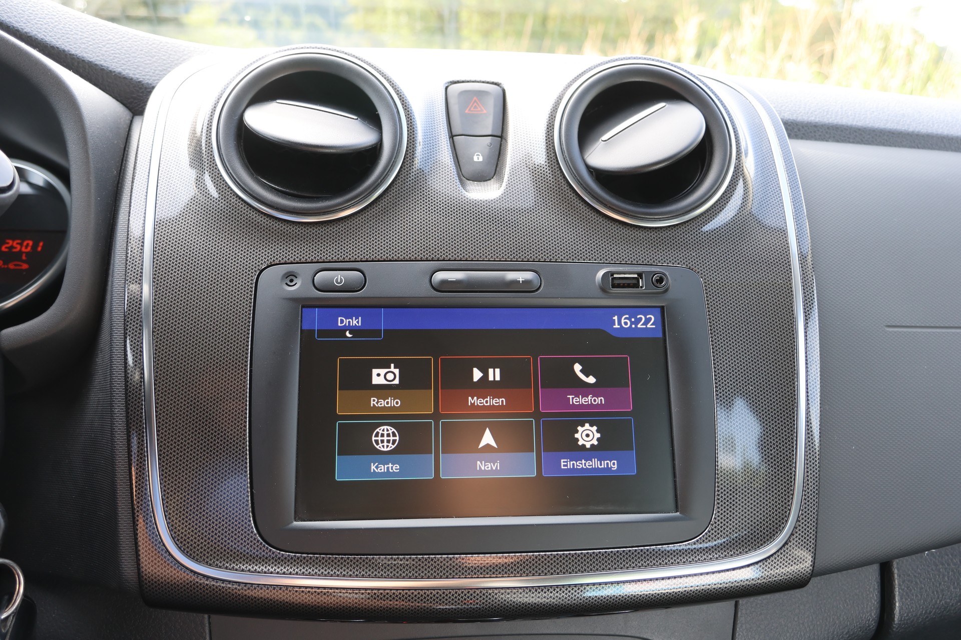 DACIA Sandero Tce 90 Stepway Automatic-image-6