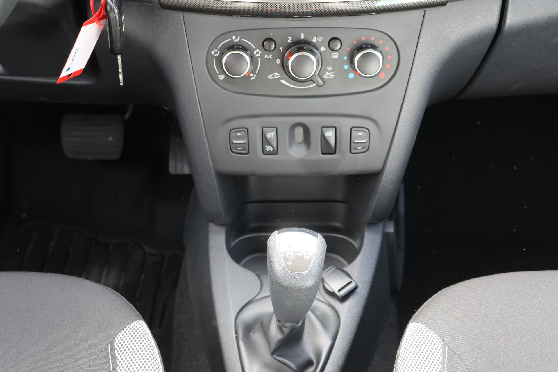 DACIA Sandero Tce 90 Stepway Automatic-image-8