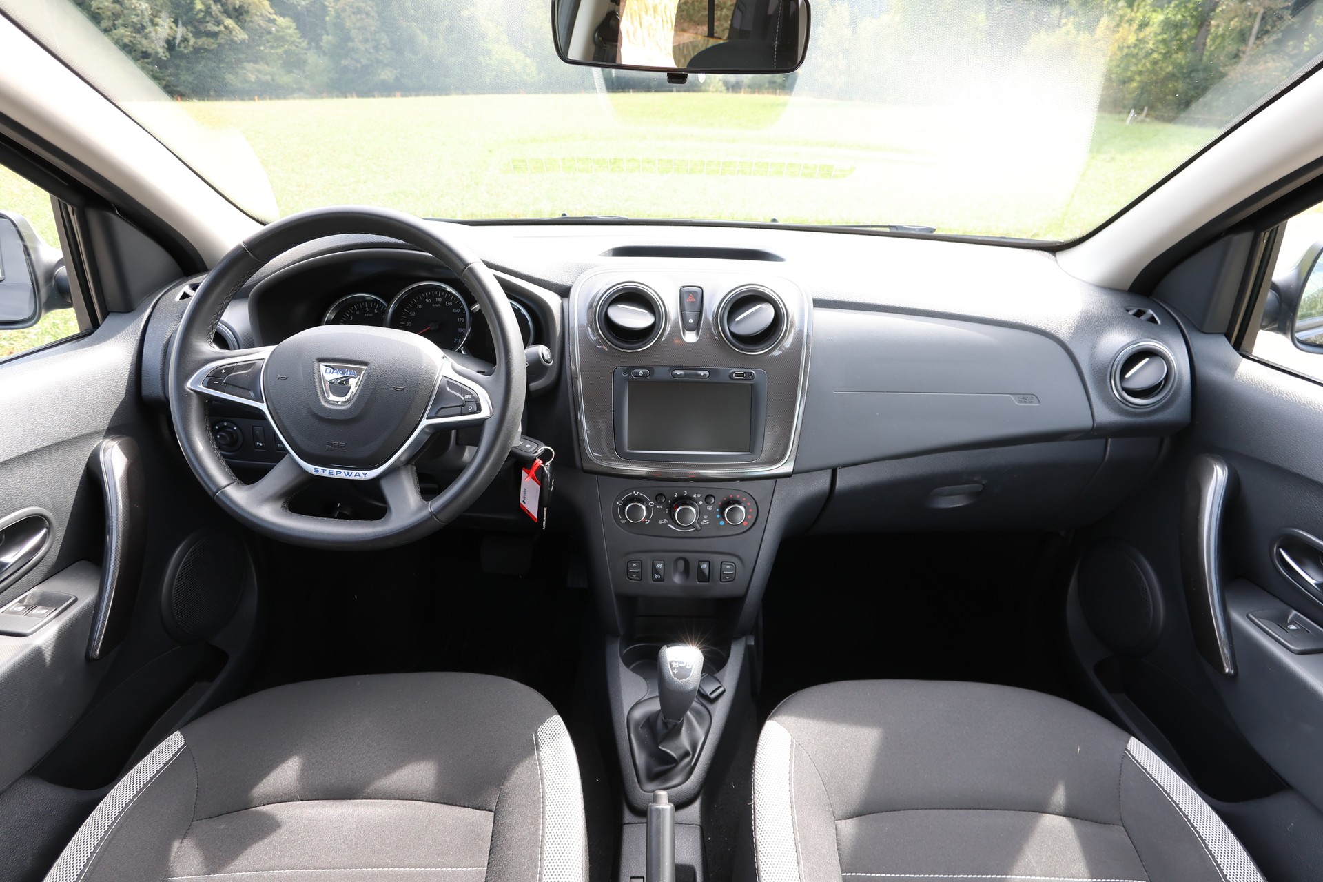 DACIA Sandero Tce 90 Stepway Automatic-showroom-element-3
