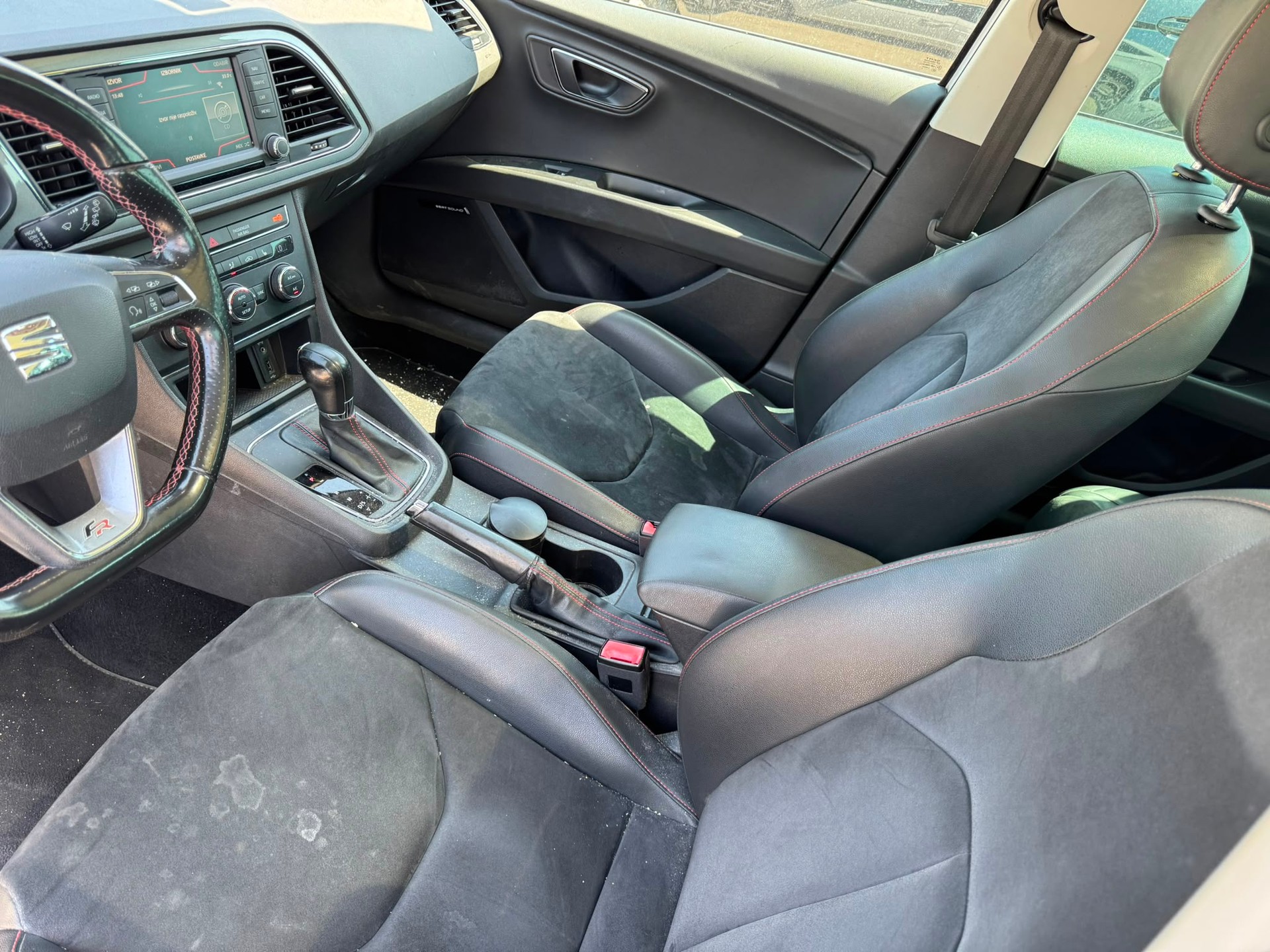 SEAT Leon ST 1.8 TSI FR Line DSG-image-10