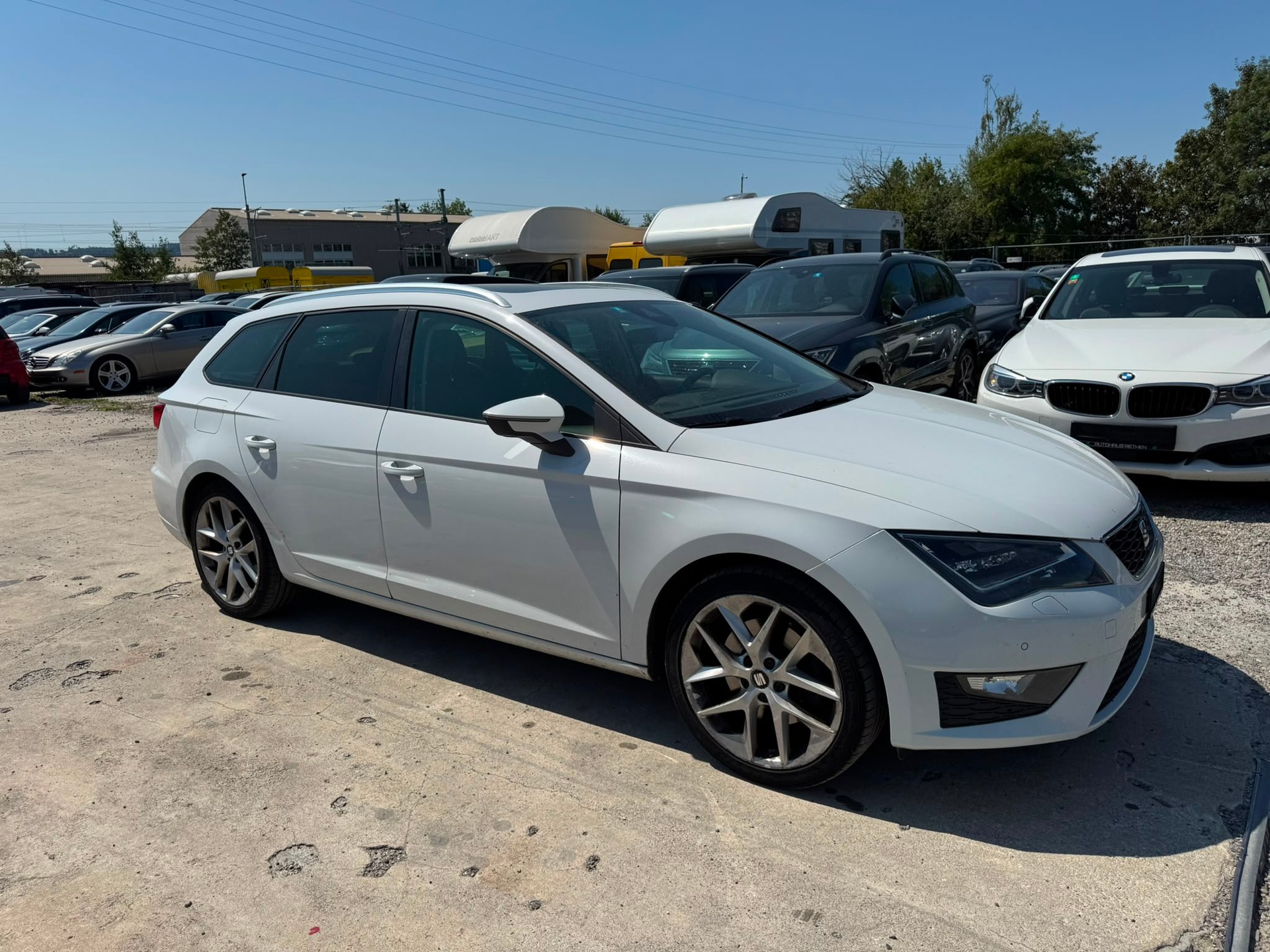 SEAT Leon ST 1.8 TSI FR Line DSG-image-0