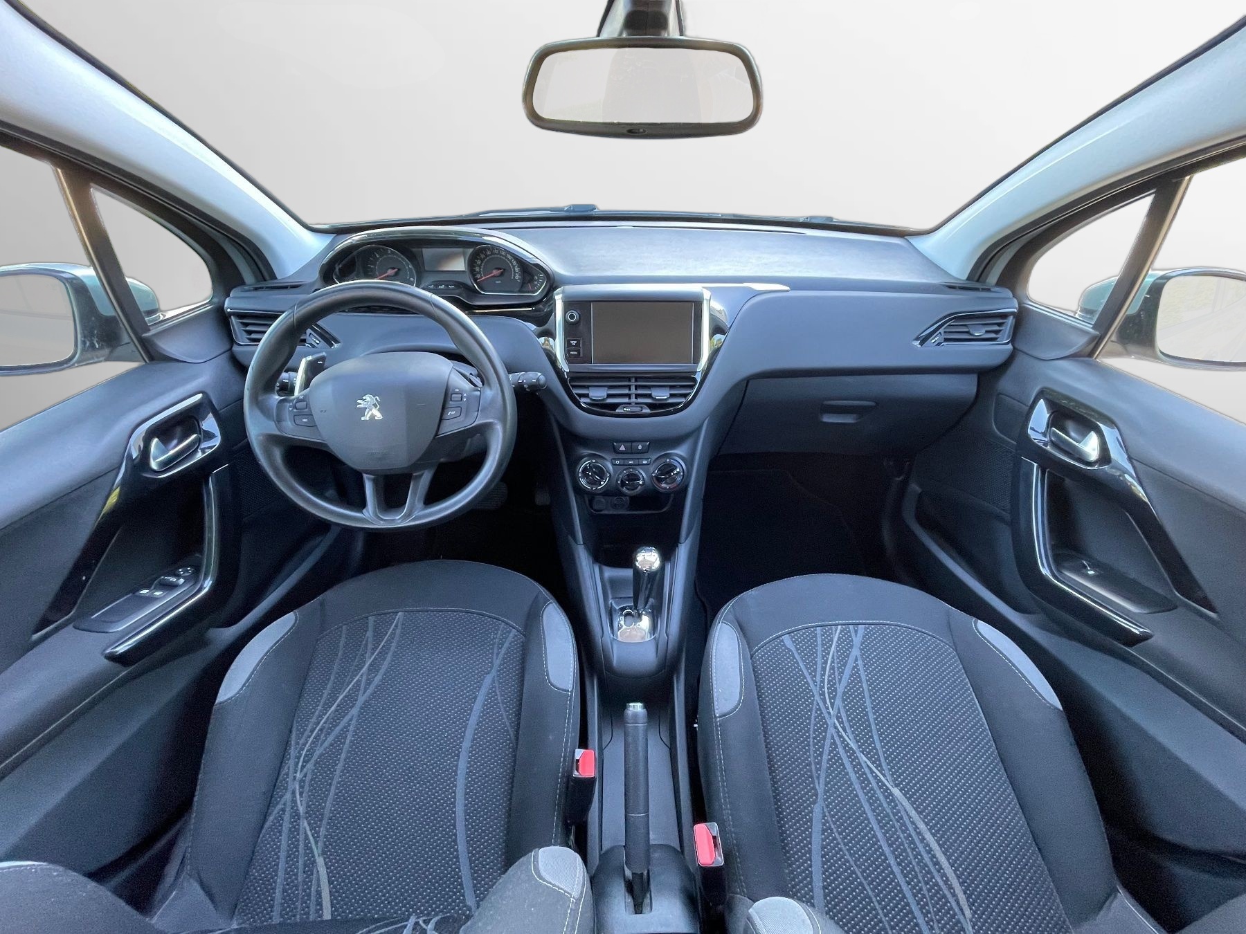 PEUGEOT 208 1.4 e-HDi Active EGS5-image-5