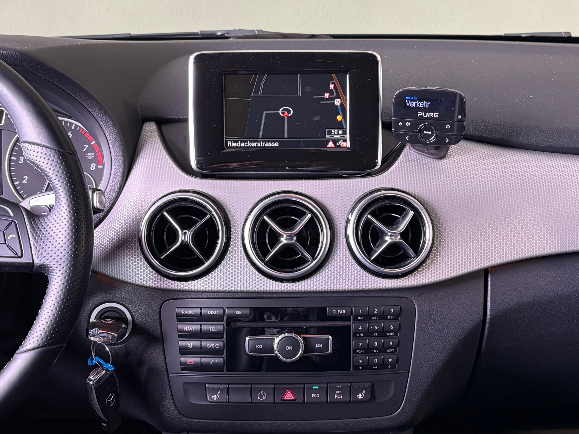 MERCEDES-BENZ B 220 4Matic 7G-DCT *Anhängerkupplung*Ab MFK*-image-10