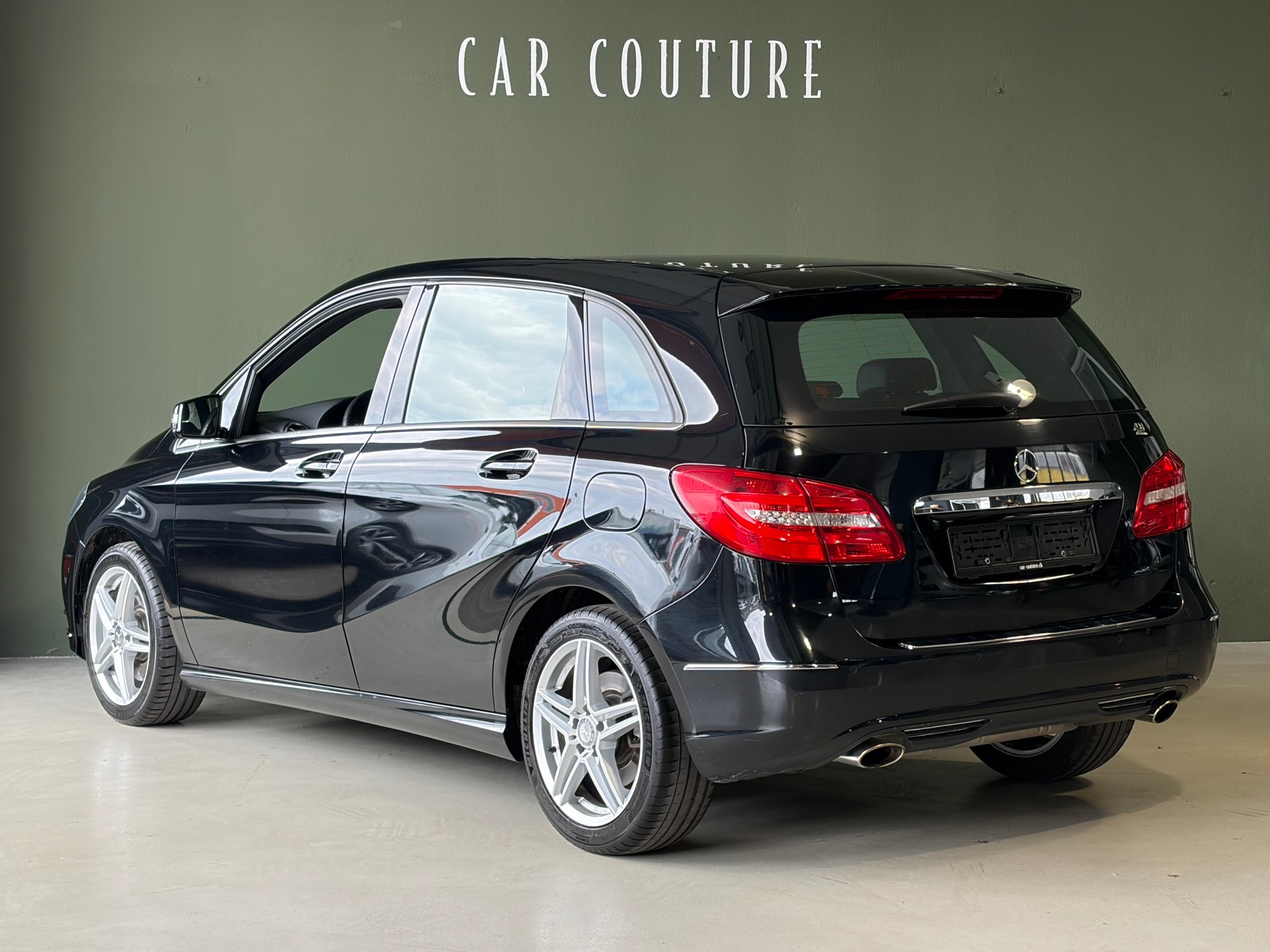 MERCEDES-BENZ B 220 4Matic 7G-DCT *Anhängerkupplung*Ab MFK*-image-3