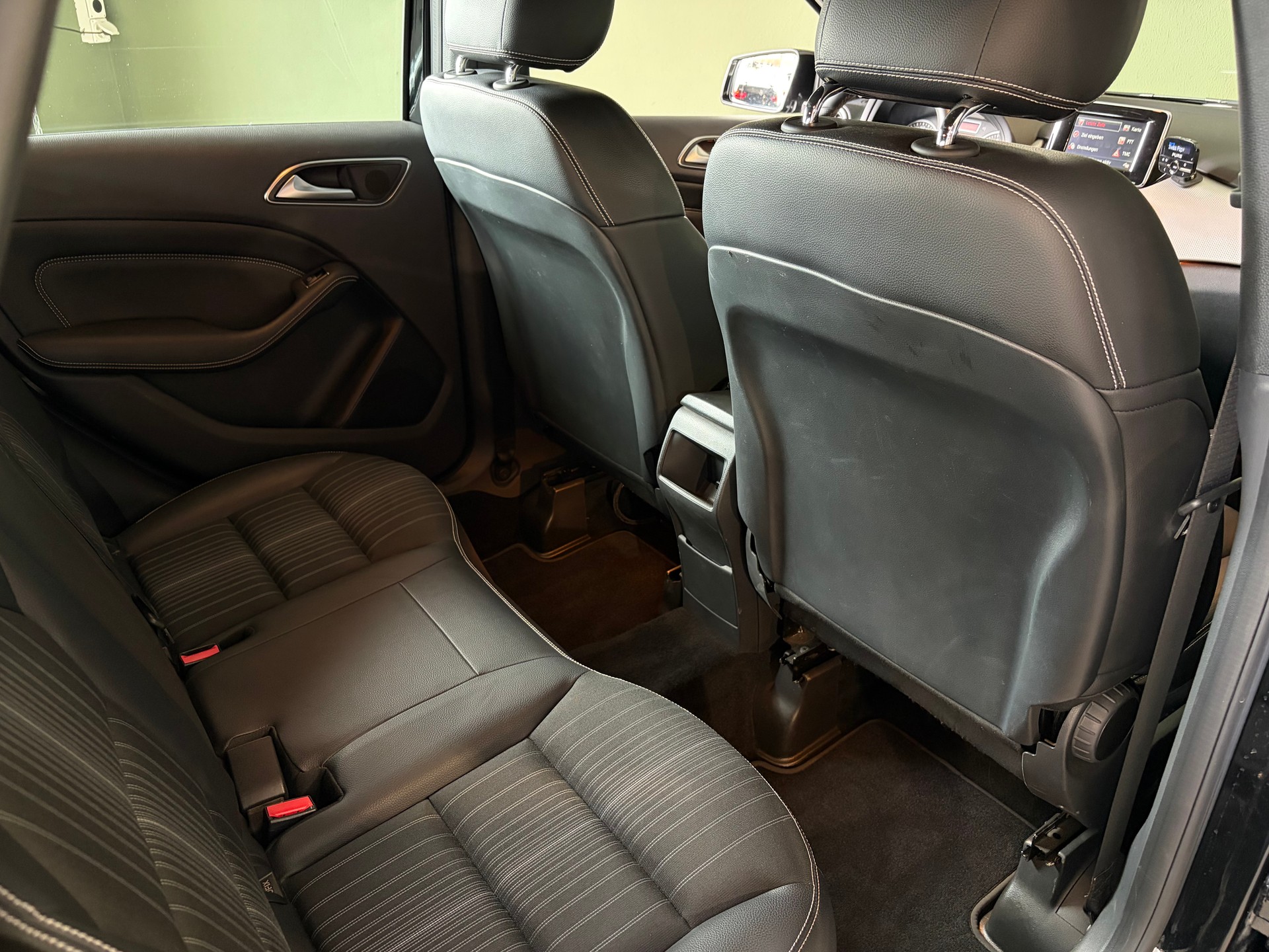 MERCEDES-BENZ B 220 4Matic 7G-DCT *Anhängerkupplung*Ab MFK*-image-13
