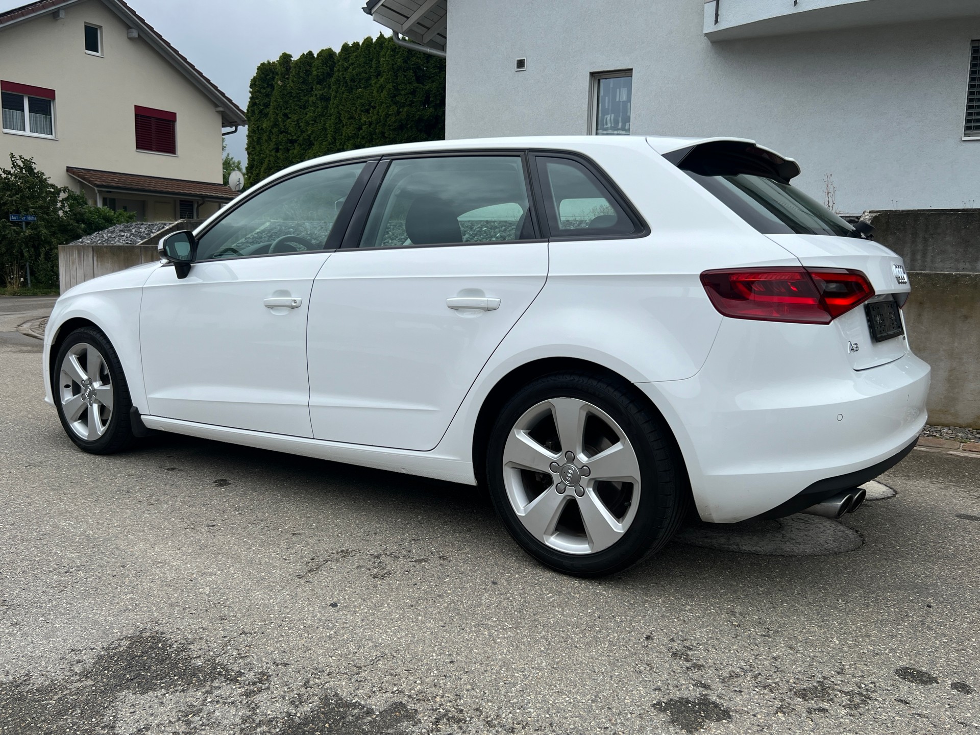 AUDI A3 Sportback 1.4 TFSI Ambition S-tronic-image-7