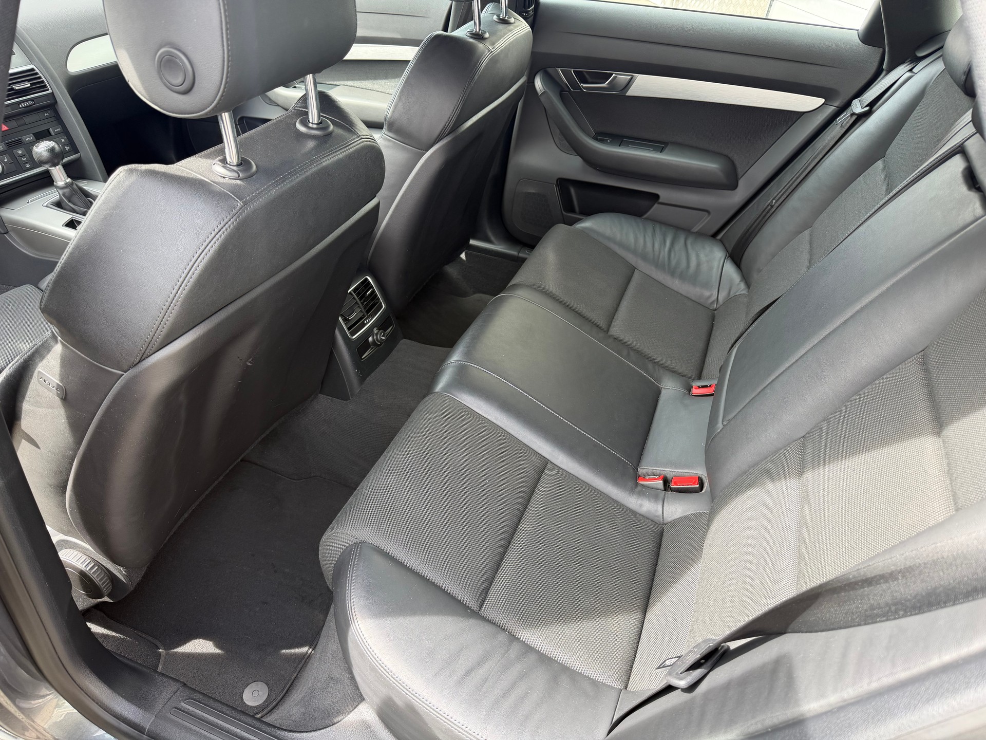 AUDI A6 Avant 2.7 V6 TDI-image-6