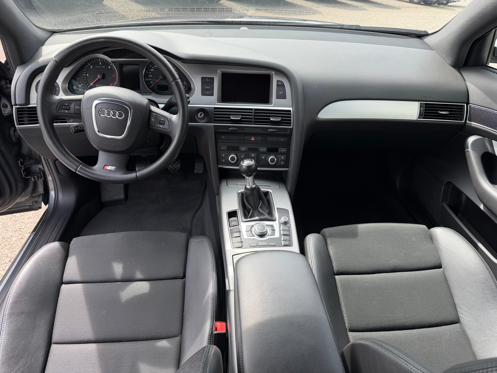 AUDI A6 Avant 2.7 V6 TDI-image-7