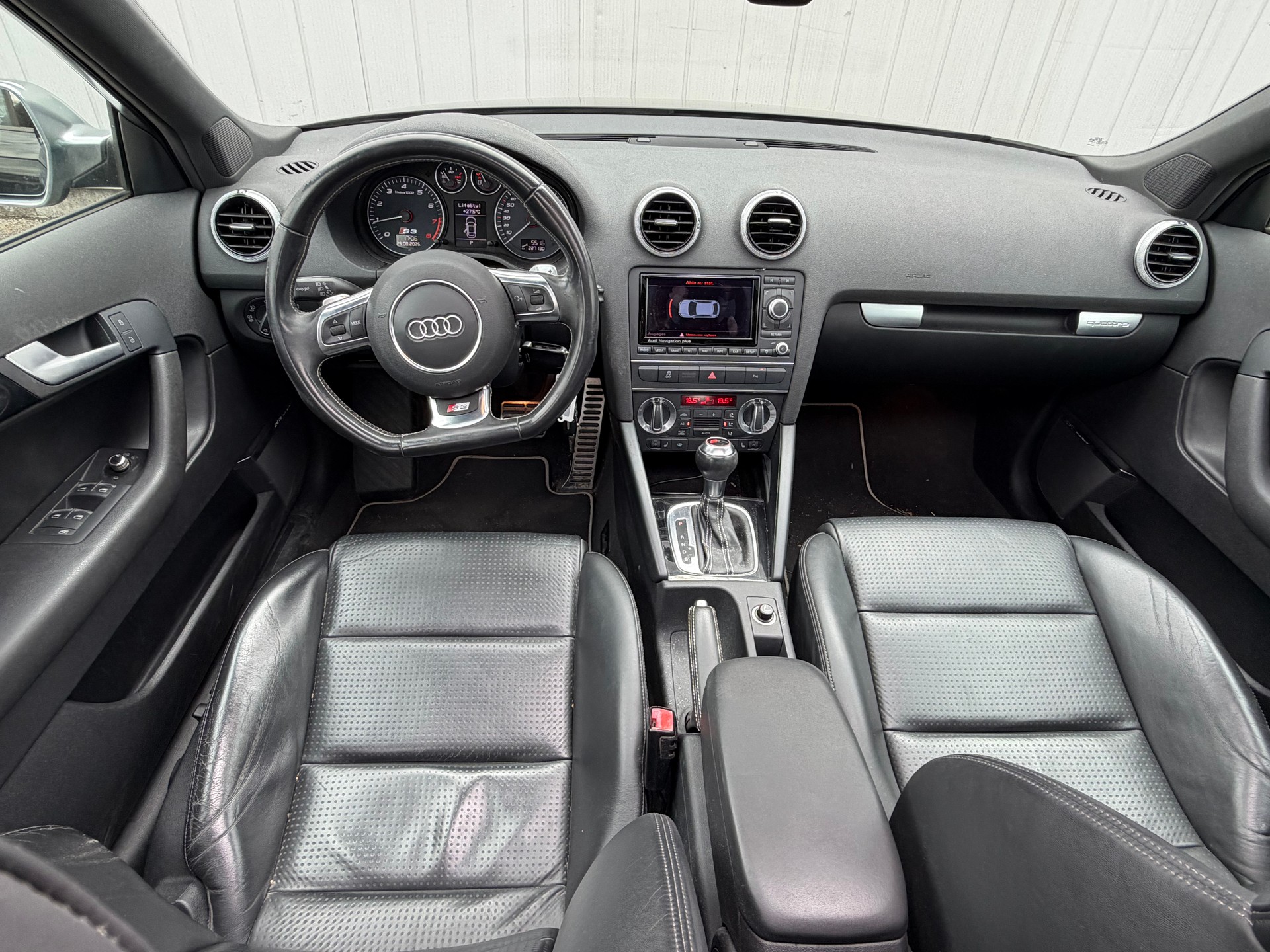 AUDI S3 Sportback 2.0 TFSI quattro S-tronic-image-5