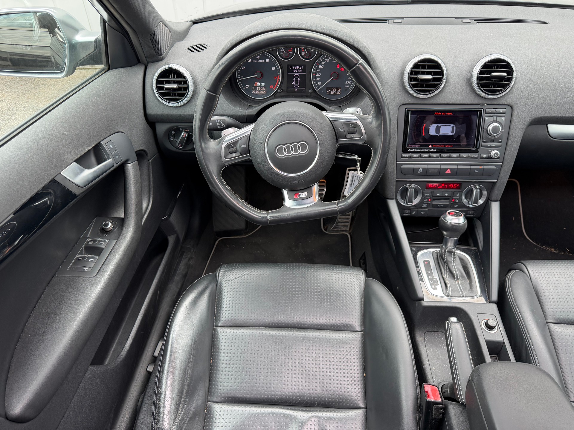 AUDI S3 Sportback 2.0 TFSI quattro S-tronic-image-6