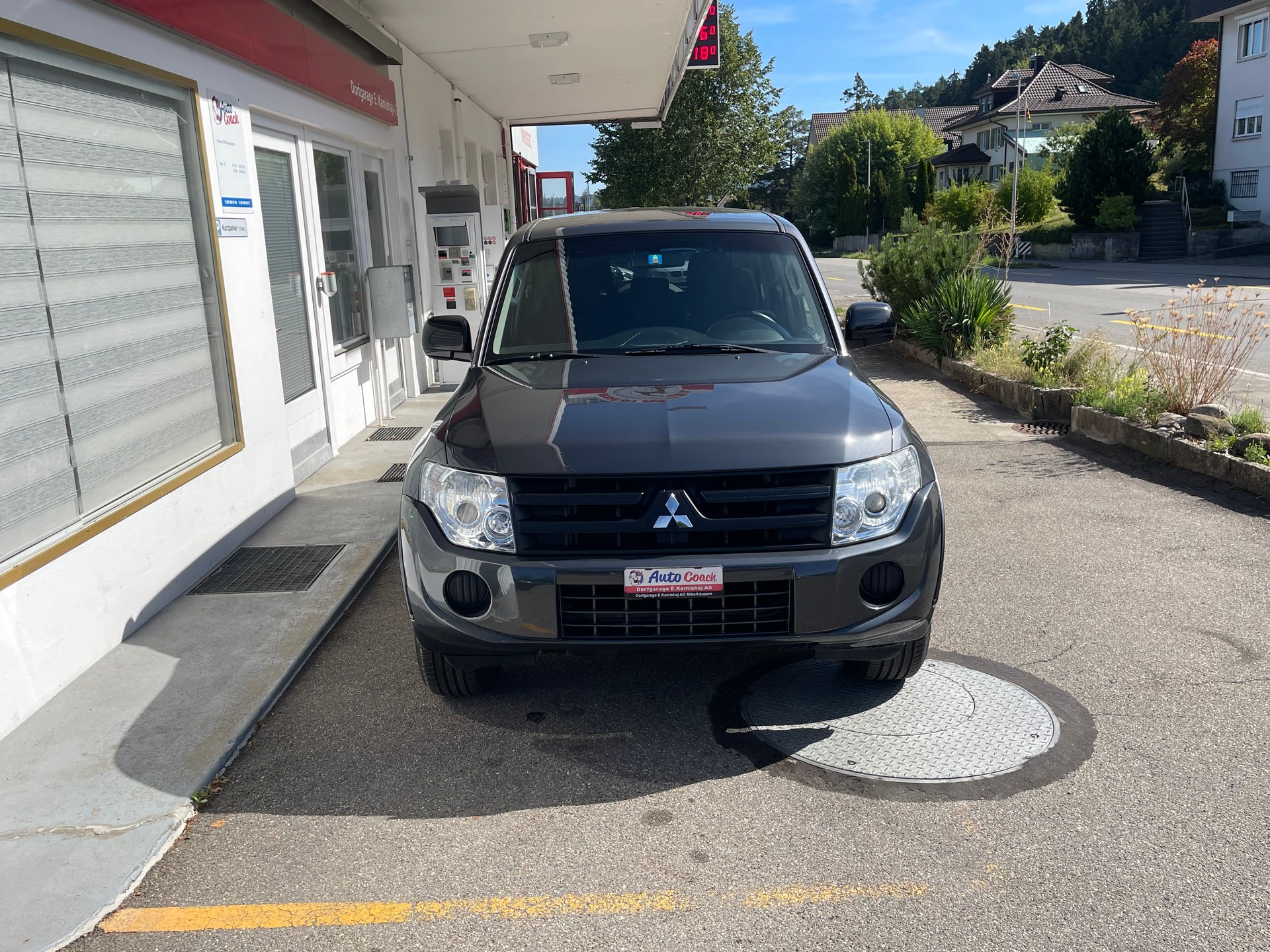 MITSUBISHI Pajero 3.2 DI-D Profi-image-1