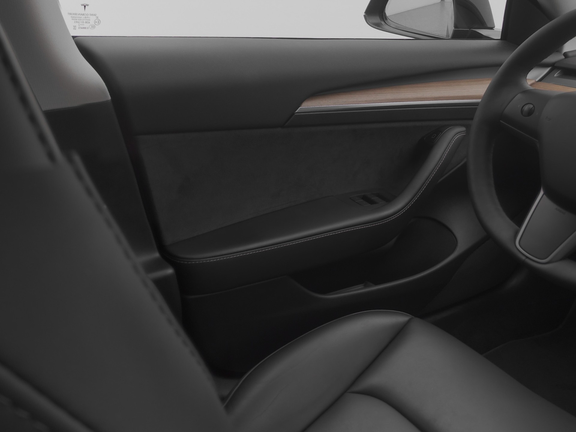 TESLA Model 3 RWD-image-8