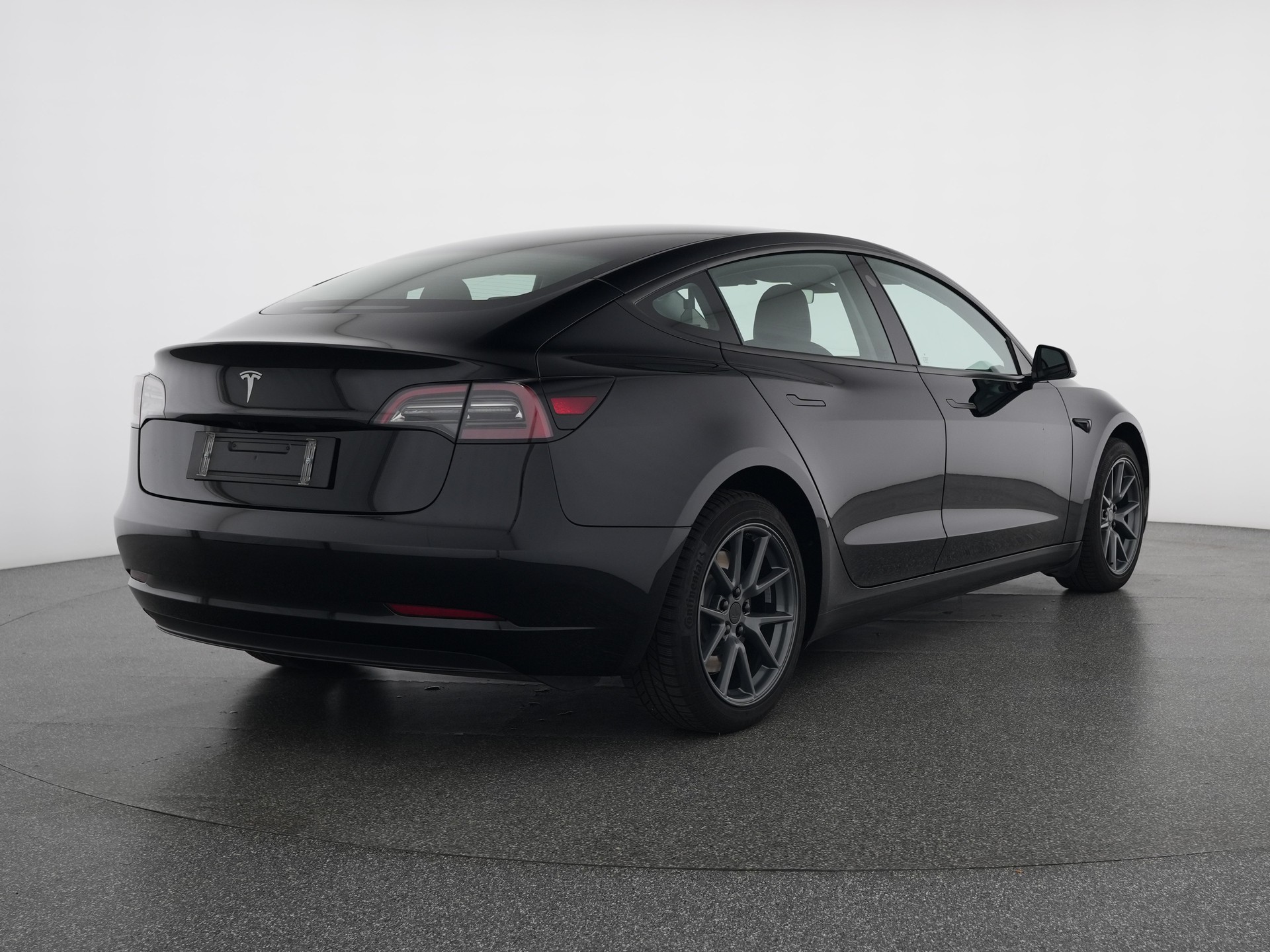 TESLA Model 3 RWD-image-4