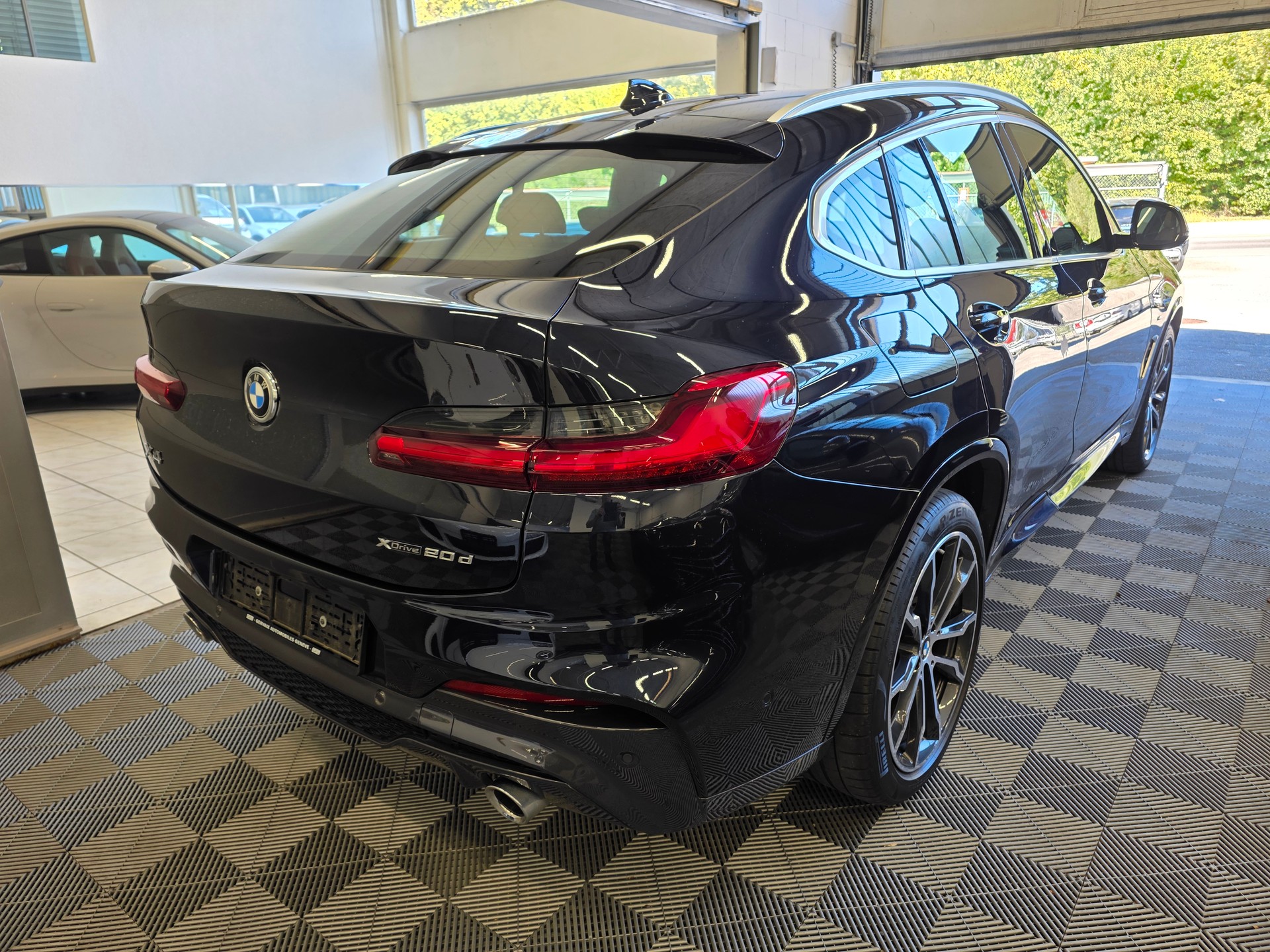 BMW X4 xDrive 48V 20d M Sport Steptronic-image-5