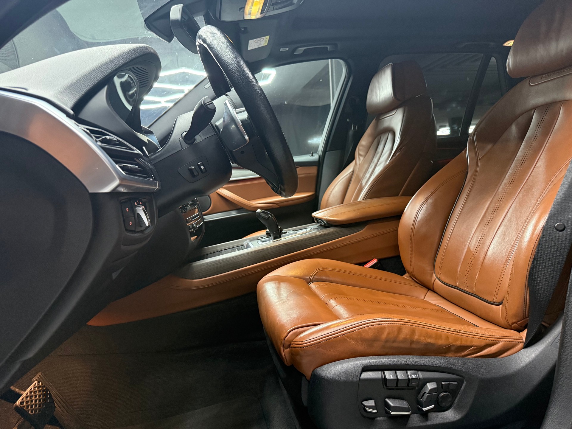 BMW X5 xDrive 40d Steptronic-image-18