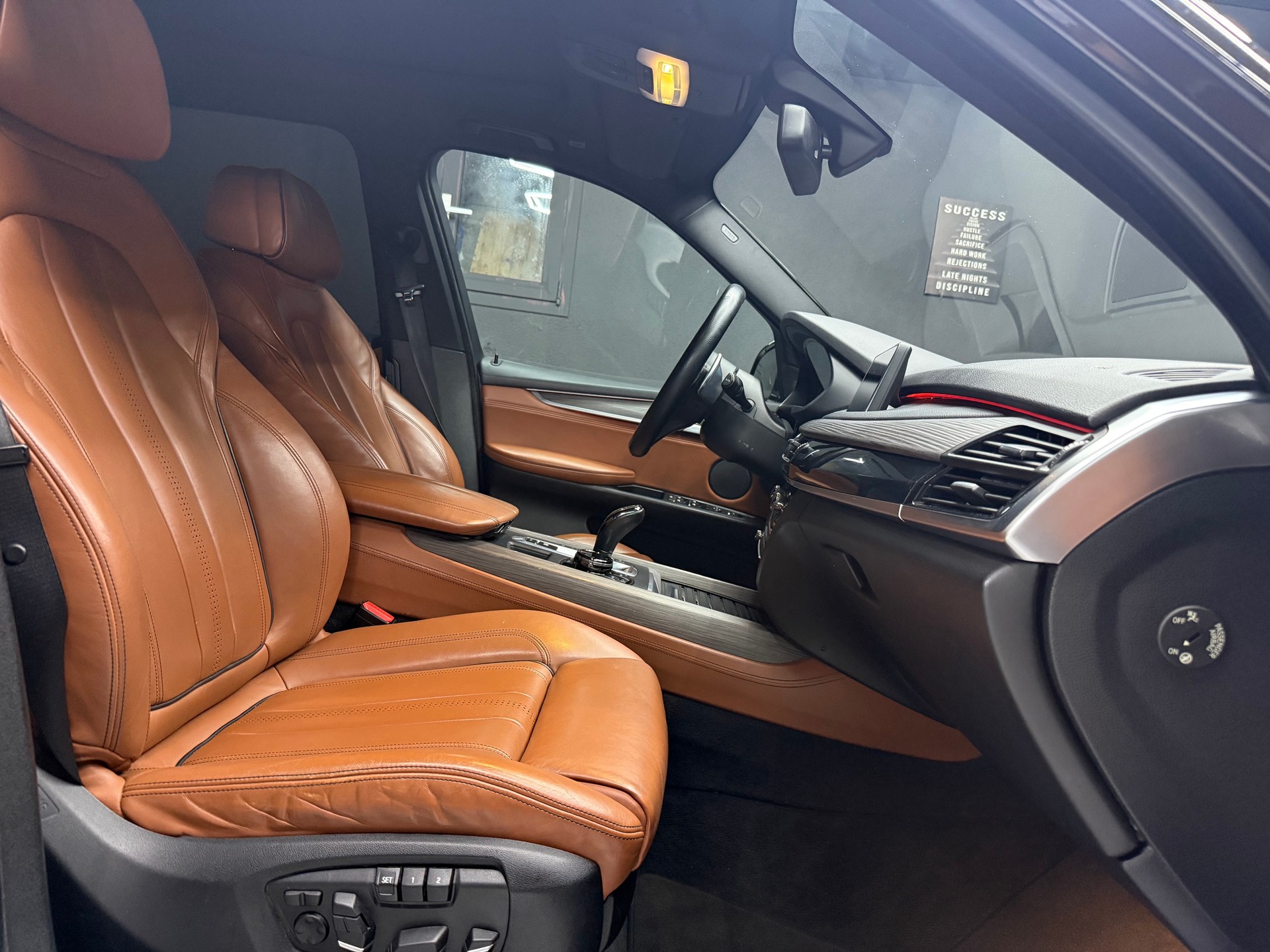BMW X5 xDrive 40d Steptronic-image-17