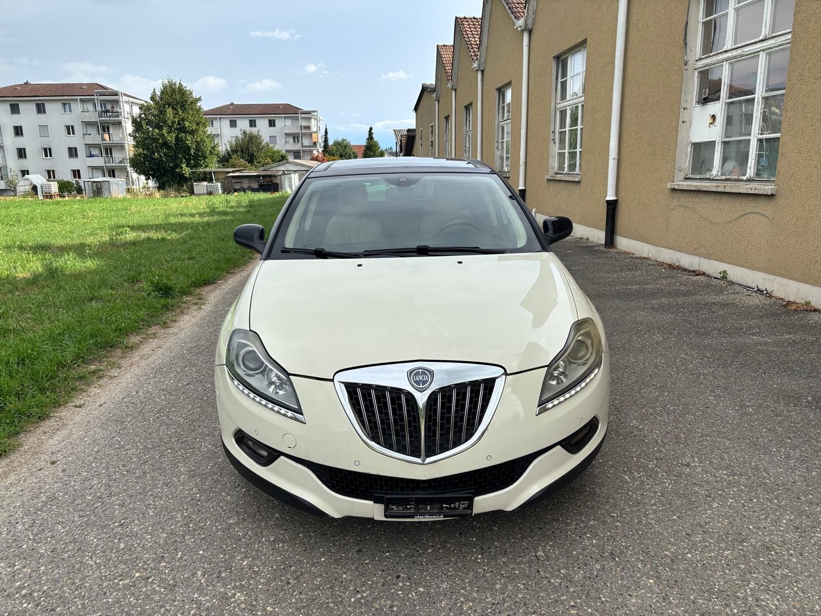 LANCIA Delta 1.8 Turbo-Jet Oro Sportronic-image-5