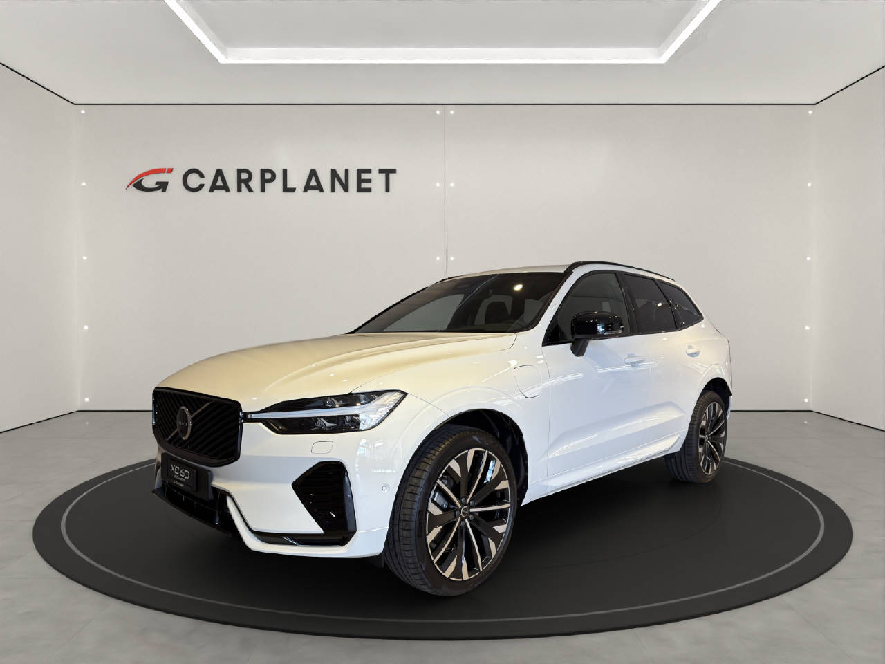 VOLVO XC60 2.0 T8 TE Ultra Dark eAWD-image-0
