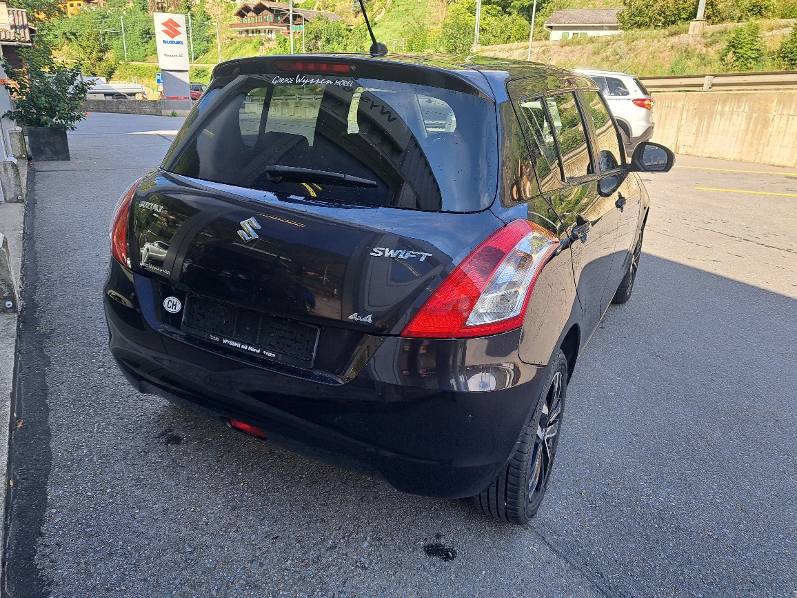 SUZUKI Swift 1.2i 16V Sergio Cellano 4x4-image-3