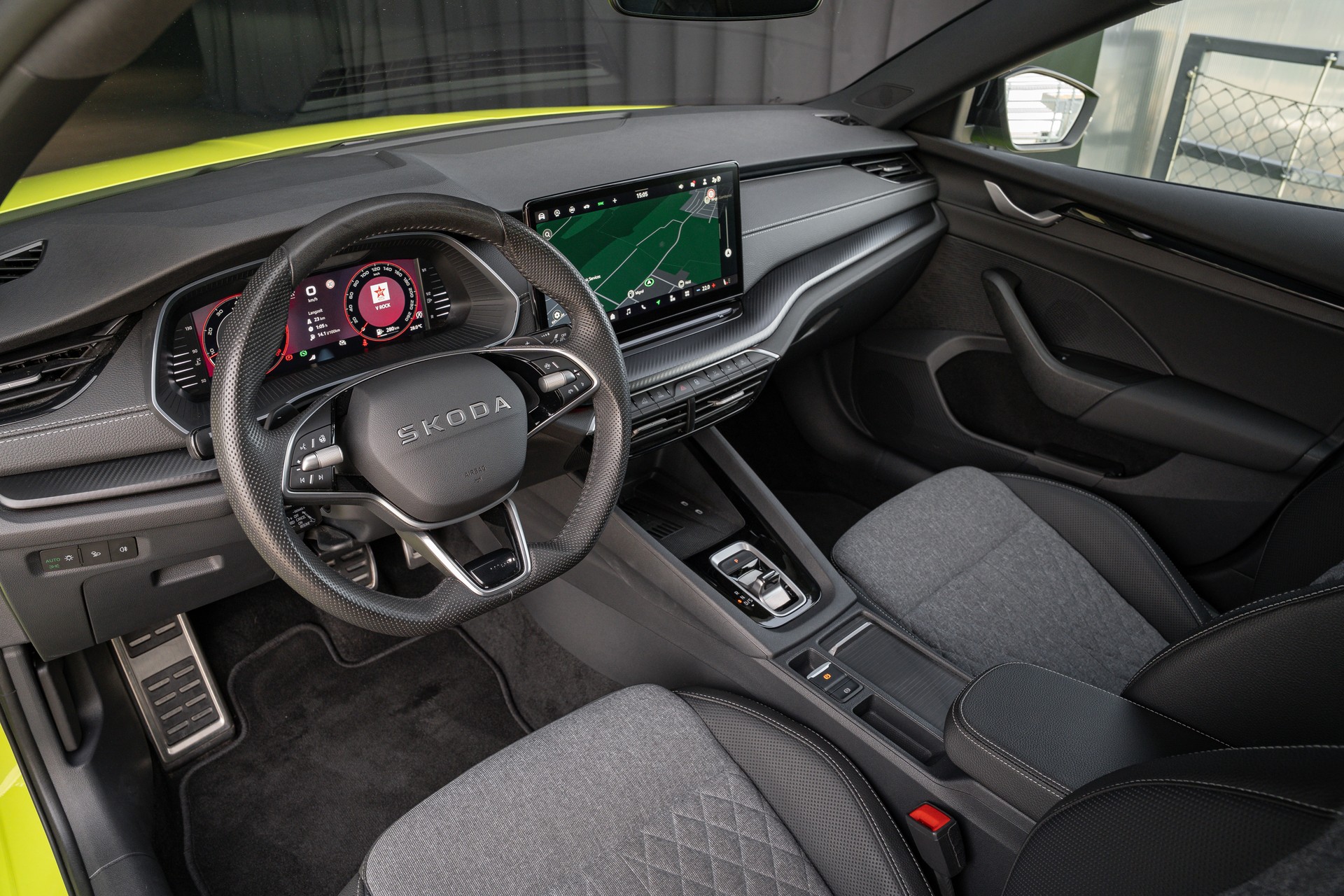 SKODA Octavia Combi 2.0 TSI DSG Sport Line 4x4-image-12