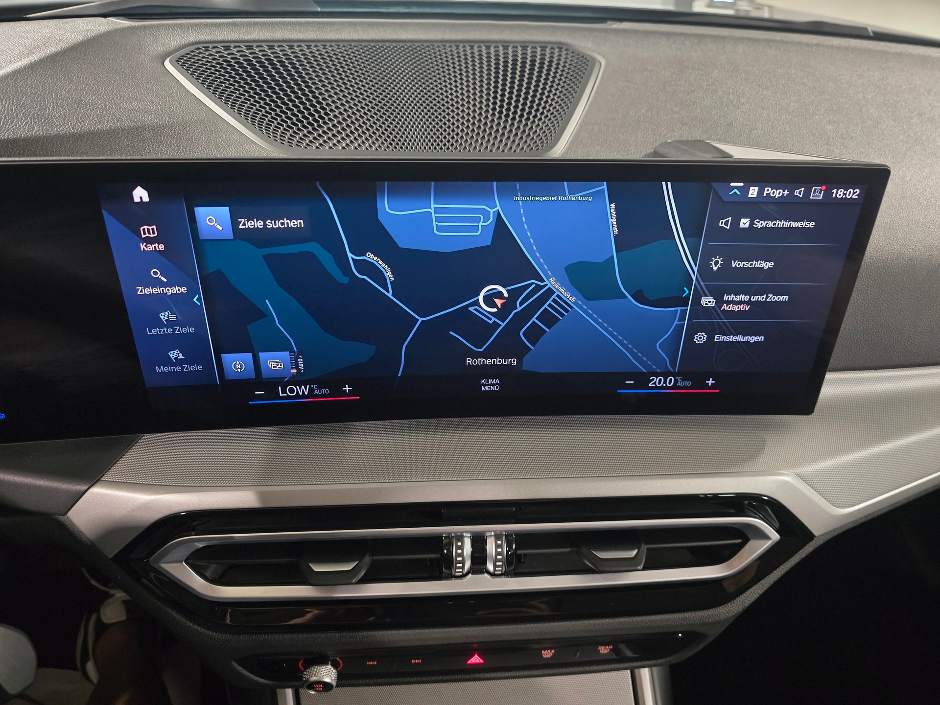 BMW 320 d xDrive 48V Touring Steptronic-image-12