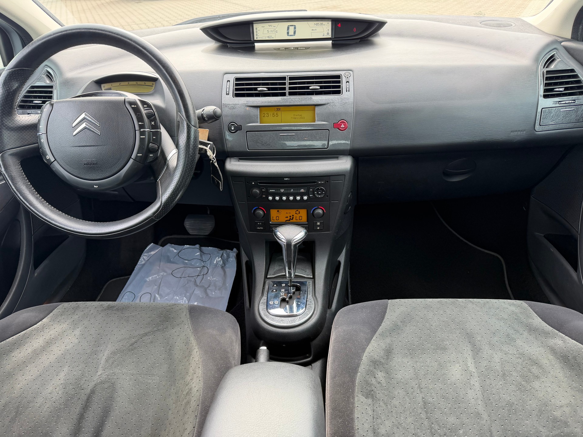 CITROEN C4 Berline 2.0 16V HDi Exclusive Automat-image-5