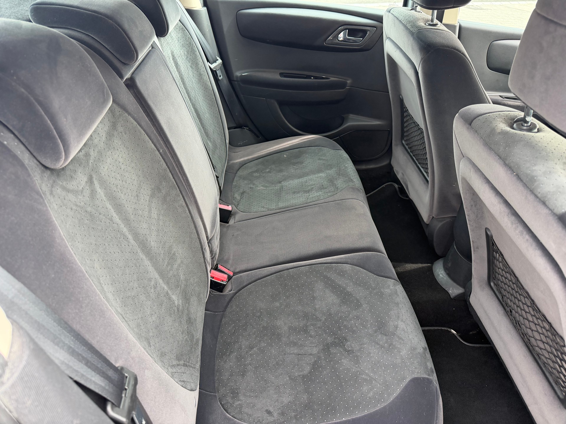 CITROEN C4 Berline 2.0 16V HDi Exclusive Automat-image-8