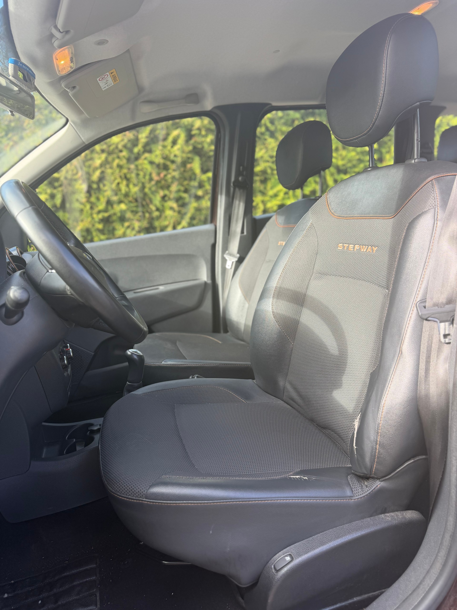 DACIA Lodgy 1.2 T Stepway 7PL-image-10