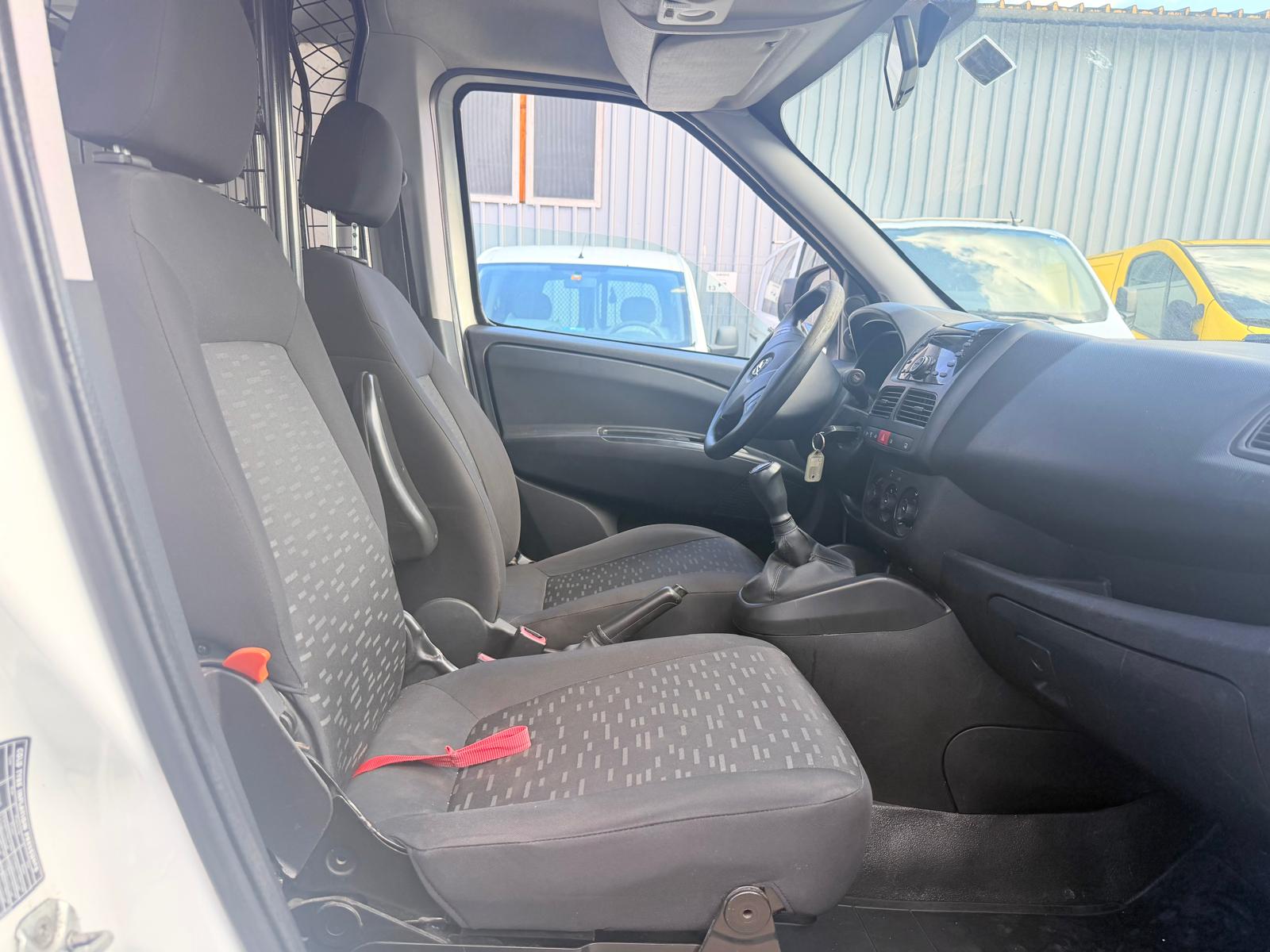 OPEL Combo 1.3 CDTI 2.4 L1H1-image-11