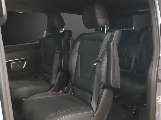 MERCEDES-BENZ V 300 d lang 4Matic Swiss Edition 9G-Tronic-image-7
