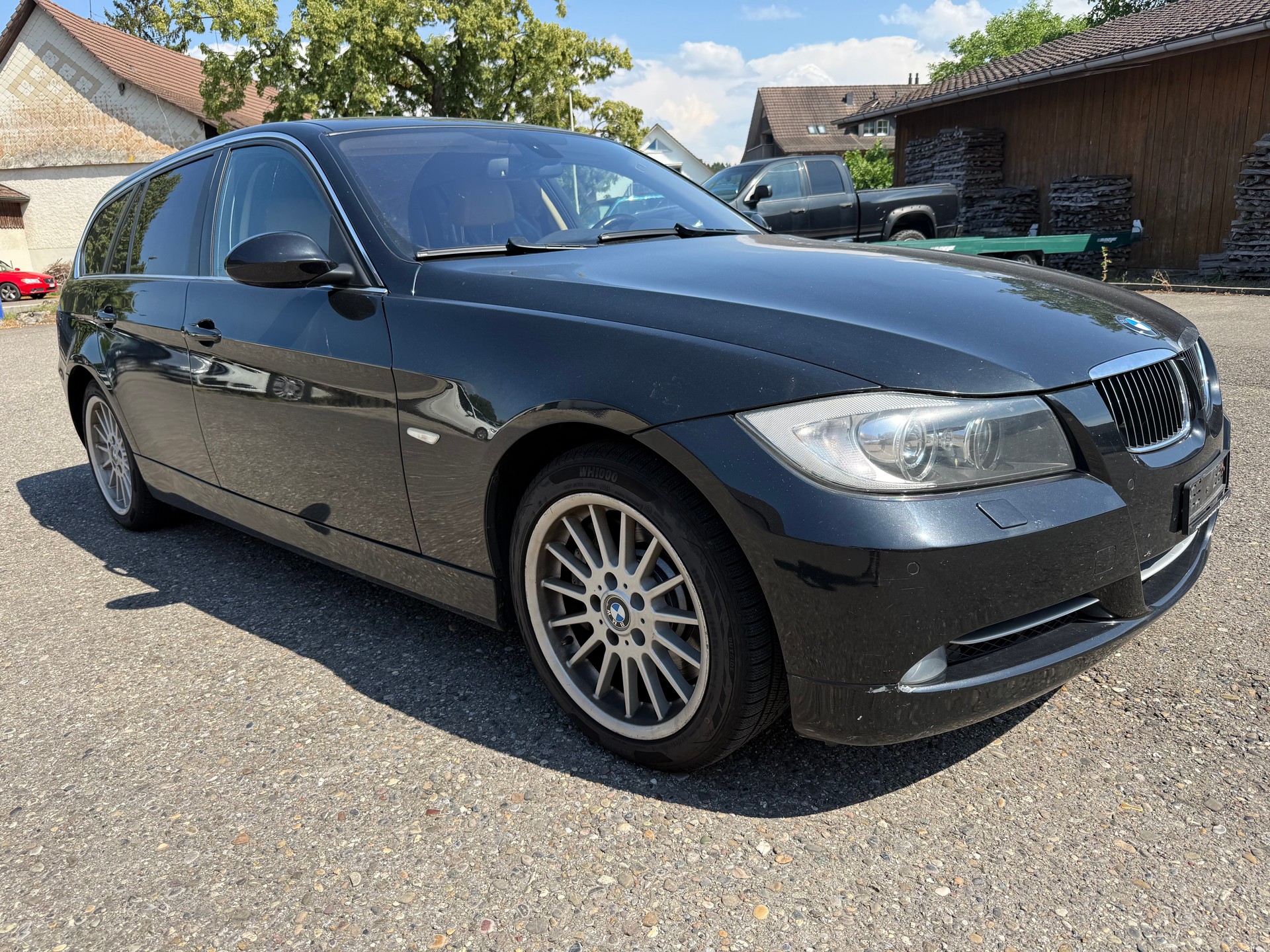 BMW 335xi Touring Steptronic-image-2