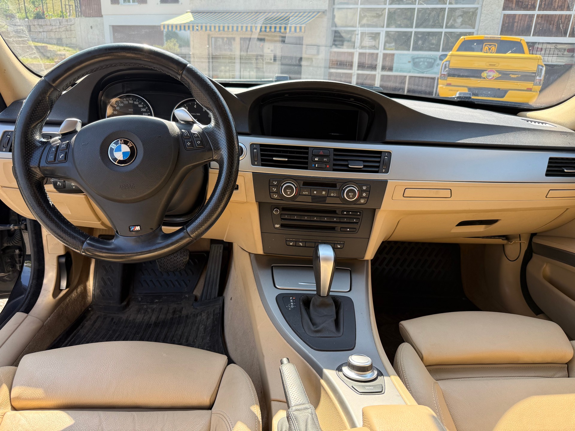 BMW 335xi Touring Steptronic-image-11