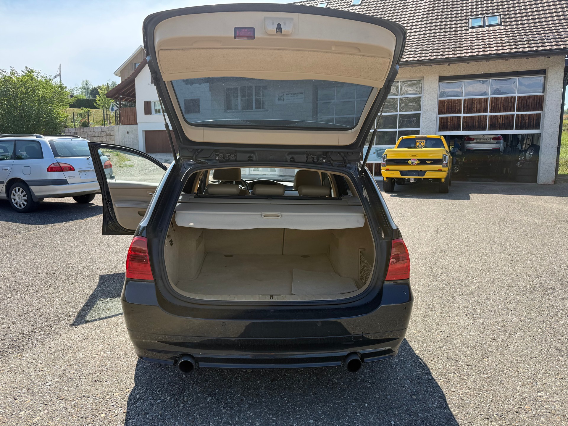 BMW 335xi Touring Steptronic-image-7