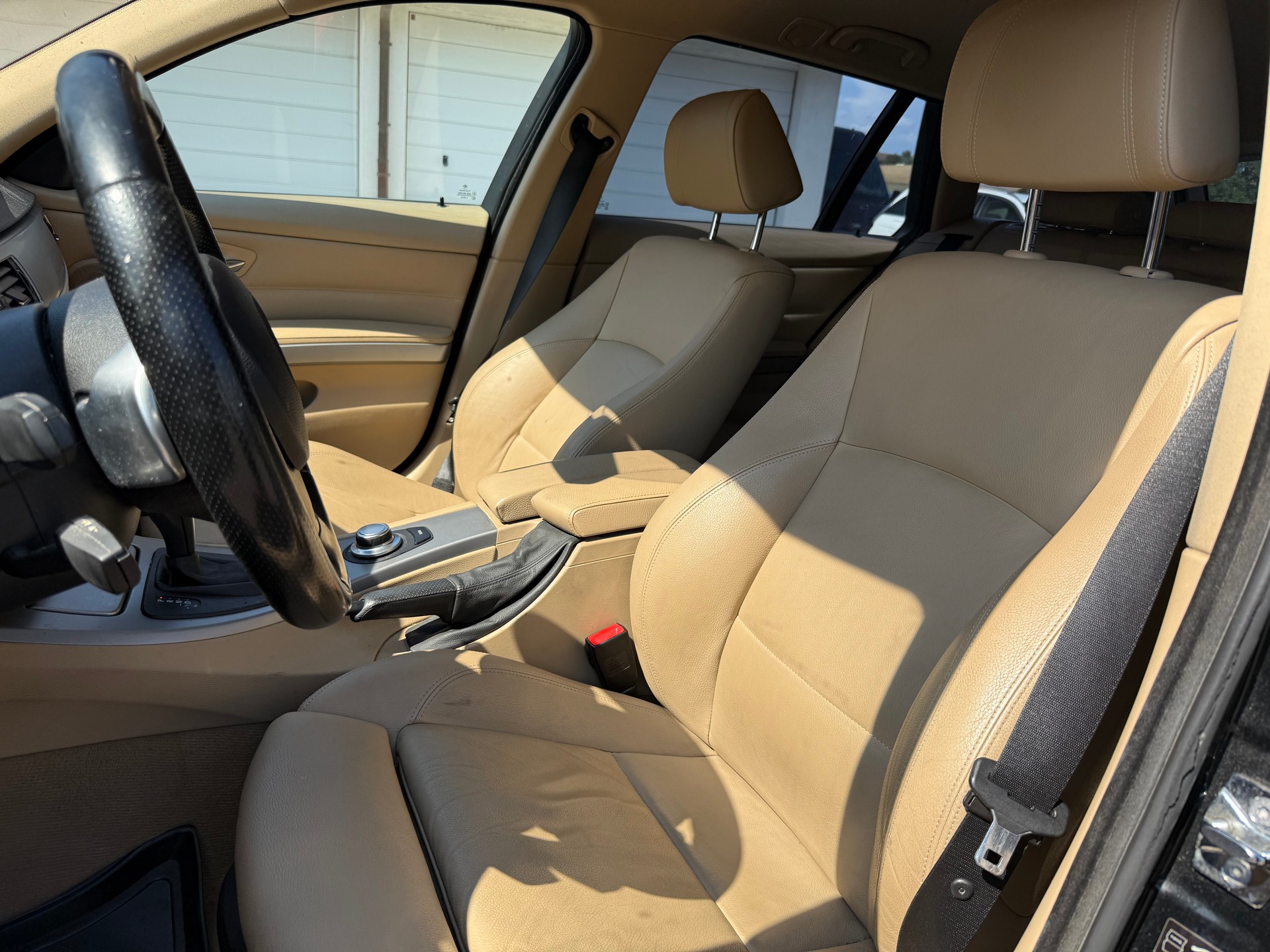 BMW 335xi Touring Steptronic-image-9