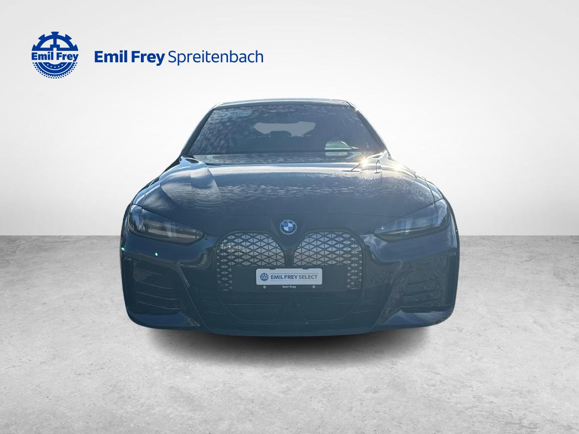 BMW i4 xDrive40-image-8