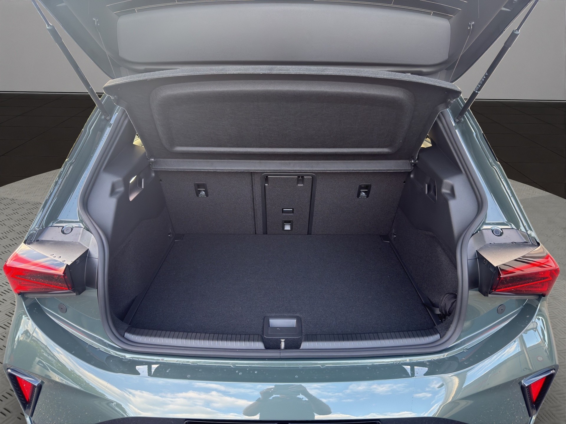 CUPRA Born 58 kWh Prime-image-8