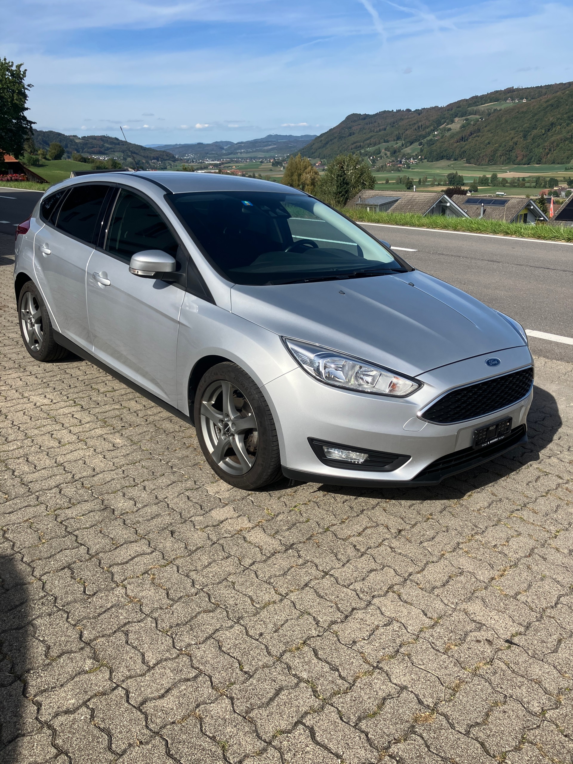FORD Focus 1.0 SCTi Titanium-image-0